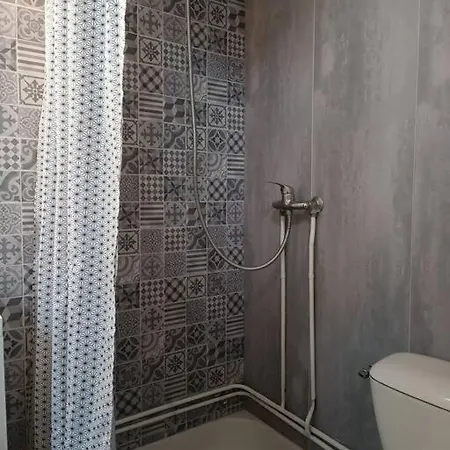 Studio - Quartier Croix De Pierre - *